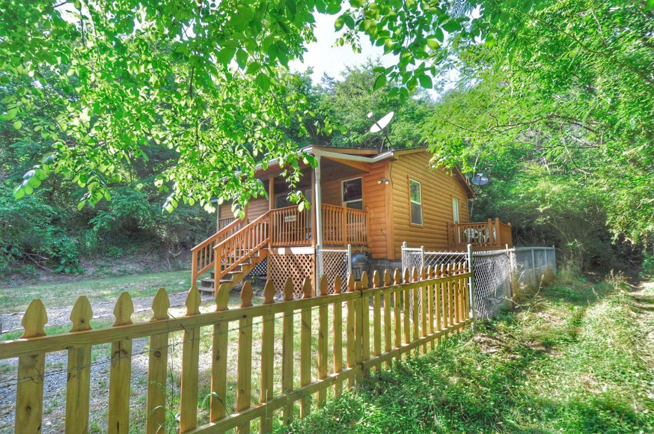 סביירוויל Remodelled Cabin! Great Location! מראה חיצוני תמונה